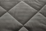 Pilota Alcam Damasc Grey 180x200 cm, umplutura cu bambus, 300 g/mpCompozitie umplutura: Fibra bambus, fibra siliconica | Sezon: Toamna; Iarna | Densitate: 300 g/m² | Proprietati: Matlasata - imagine 5